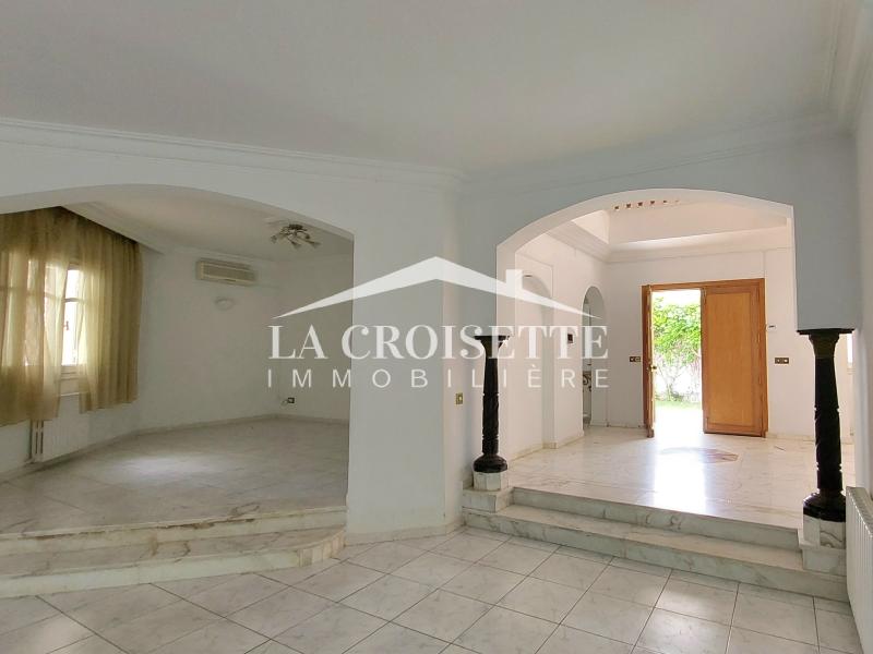 Villa S+4 à Gammarth